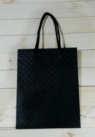 BOLSA DE PAPEL CHICA NEGRA