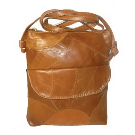 CARTERA PARCHE CUERO