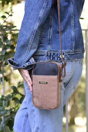 CARTERA PORTA CELULAR