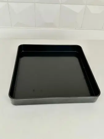 FUENTE CUADRADA MELAMINA NEGRO