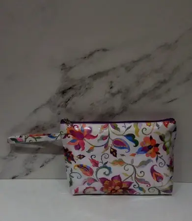 PORTACOSMETICO ESTAMPADA C/ CRISTAL.